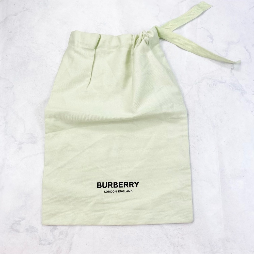 [Burberry]